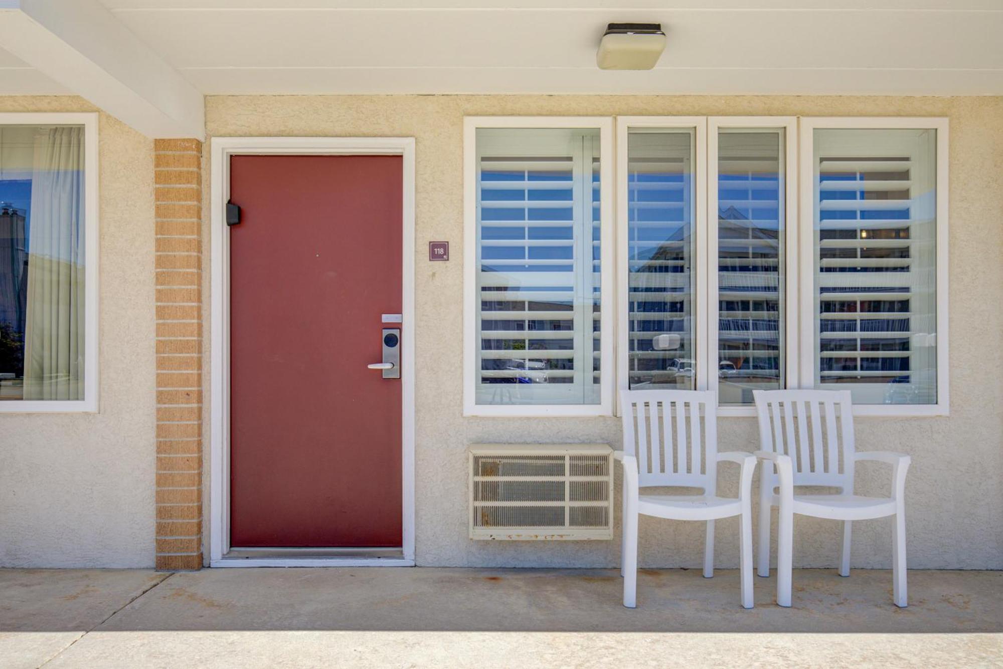 Desert Sand Resort Avalon Exterior photo